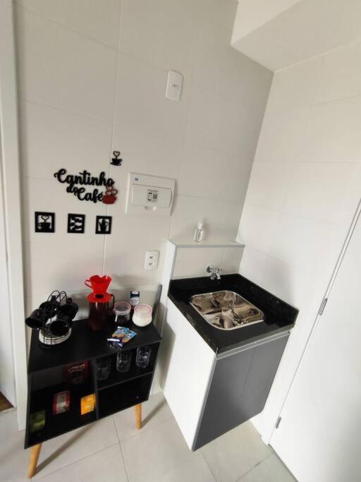 Apartamento Ape 707 B Com Varanda